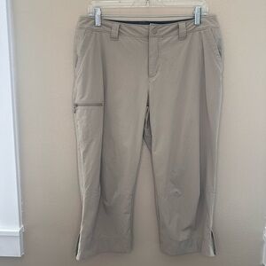 Gander Mountain Women's Tan Outdoor Hiking Capris Size 10R